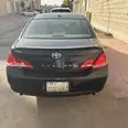 للبيع تويوتا اڤلون 2010 ليميتد لون اسود