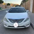 هيونداي سوناتا 2013 مستعملة محافظ عليها مسوي لها تصفية قريب