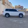 الرياض - البديعة جيب هدد 6 سلندر جير عادي وارد قطر السيارة بيع تشليح اسقاط بدون لوحات حيث لوحاتها قطرية وحاب اسقط الموتر علما ان الموتر مافيه اي ملاحظات شغال وجاهز سبب البيع الموتر ما ينقل