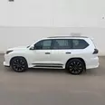 لكزس LX 570 DD 2017 مستعملة للبيع في الرياض بسعر ألف ريال سعودي