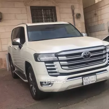 جيب لاندكروزر GXR -3 تويوتا 2025 مستعملة للبيع