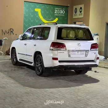 لكزس LX 2015 مستعملة للبيع في الرياض