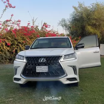 لكزس LX 2017 مستعملة للبيع في جدة